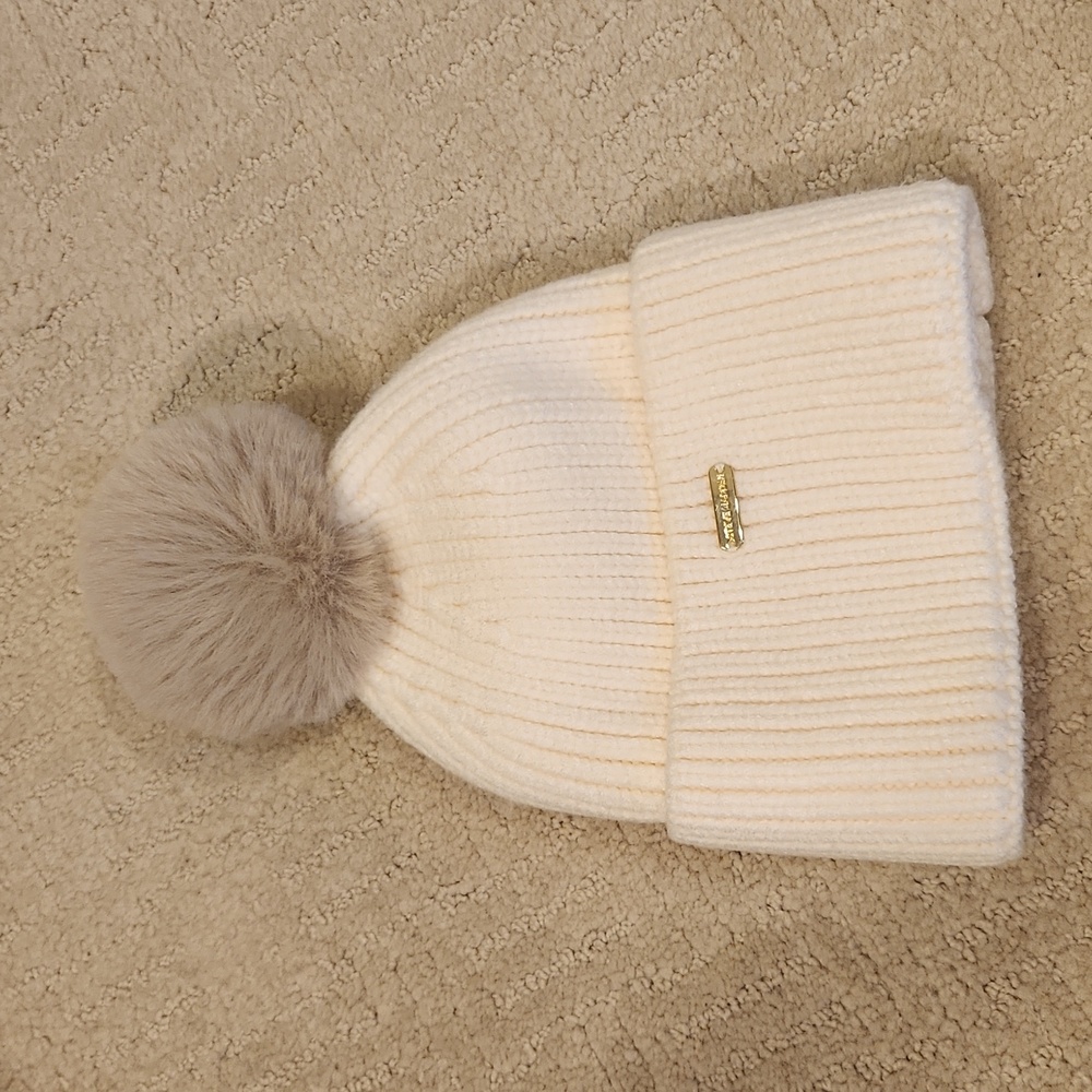 Steve Madden knit hat - never used